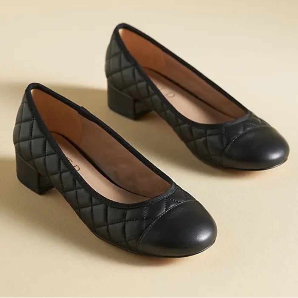 Silent D Black Avana Quilted Heels, 7